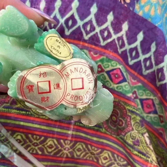 Pair of Jade Lion Sculptures - Picture 4 of 4